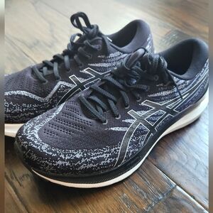 ASICS GEL-Kayano 29 Black/White, Men's size 11.5 extra wide.